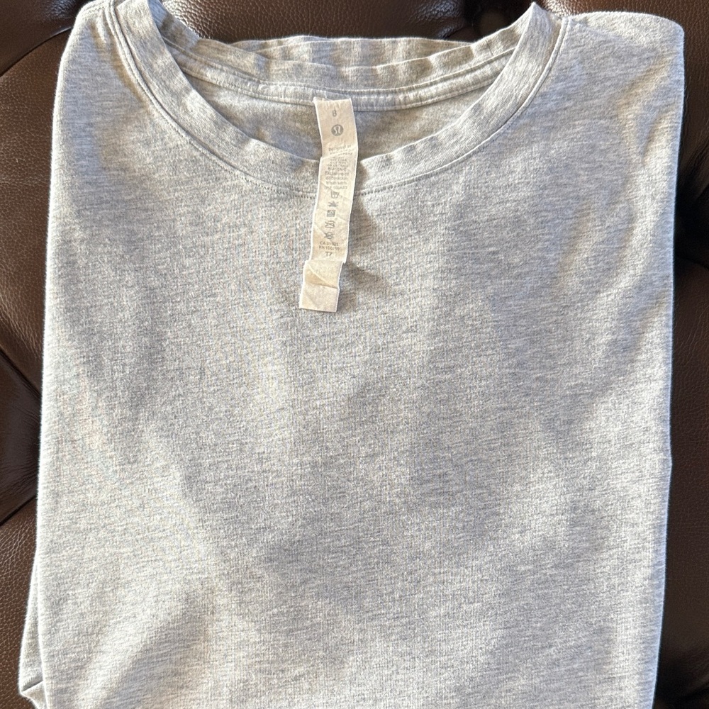 lululemon athletica Light Gray Short Sleeve Tee